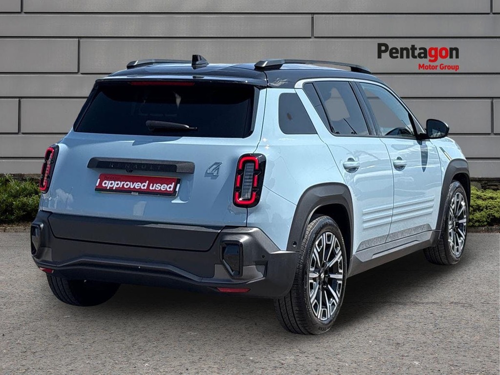 Renault 4 E-Tech Comfort Range 52Kwh Iconic Plus Suv A NC75RRO Black #4