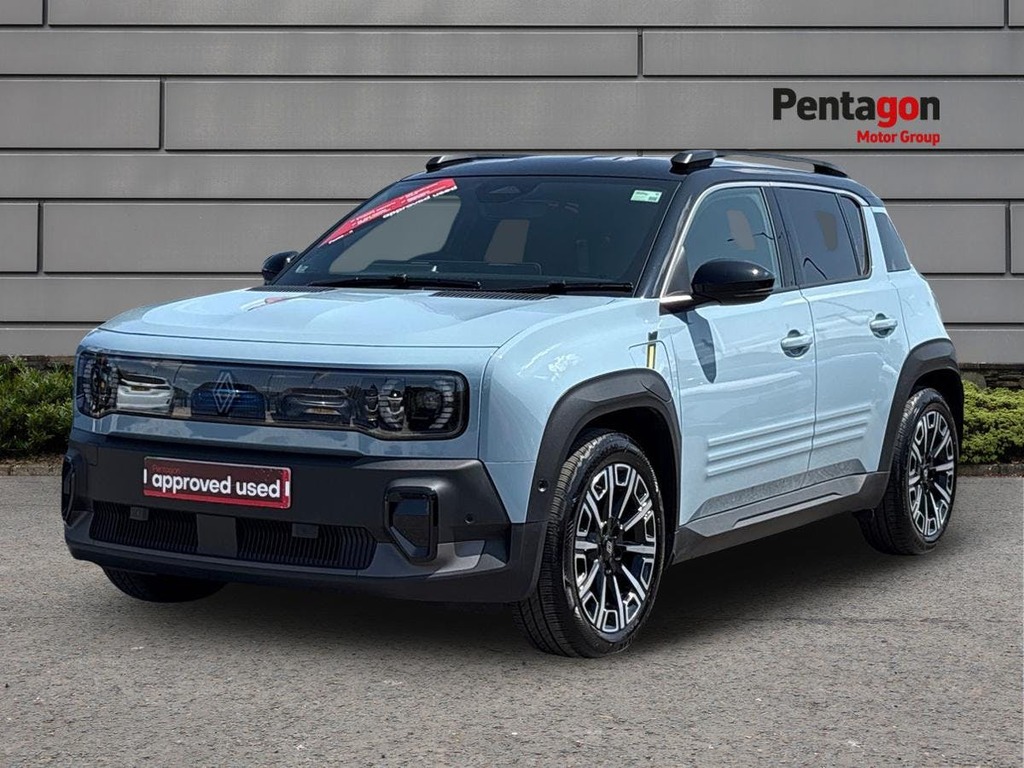 Renault 4 E-Tech Comfort Range 52Kwh Iconic Plus Suv A NC75RRO Black #3