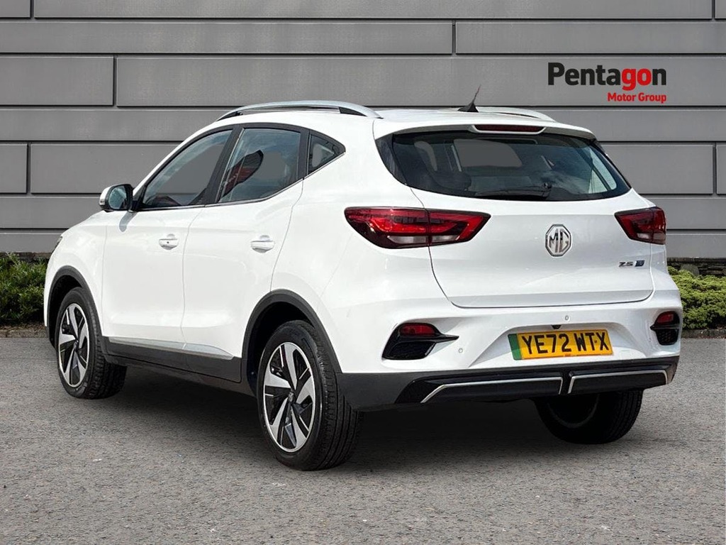 MG ZS 51.1Kwh Trophy Suv 176 Ps YE72WTX White #2