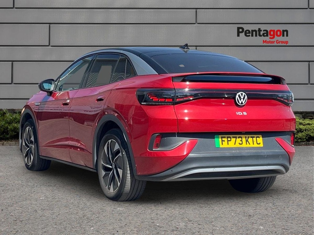 Volkswagen ID.5 Pro 77Kwh Style Suv 174 Ps Red #2