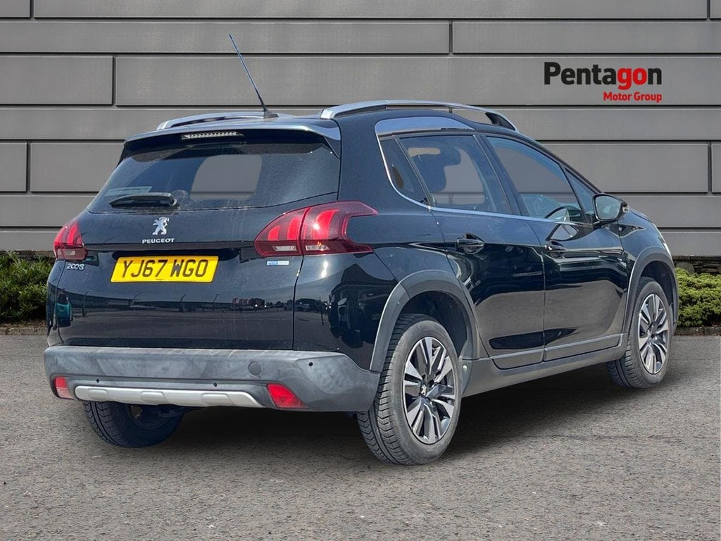 Peugeot 2008 1.2 Puretech Allure Suv Euro 6 Black #4