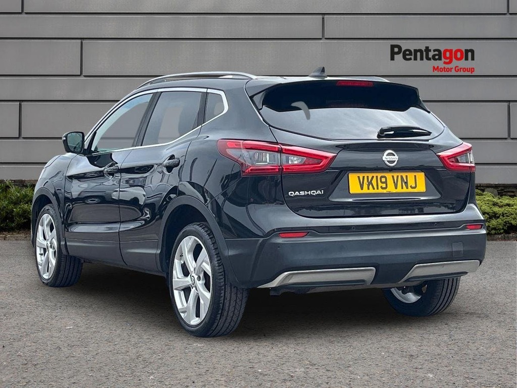 Nissan Qashqai 1.3 Dig T Tekna Suv Euro 6 Ss Black #2