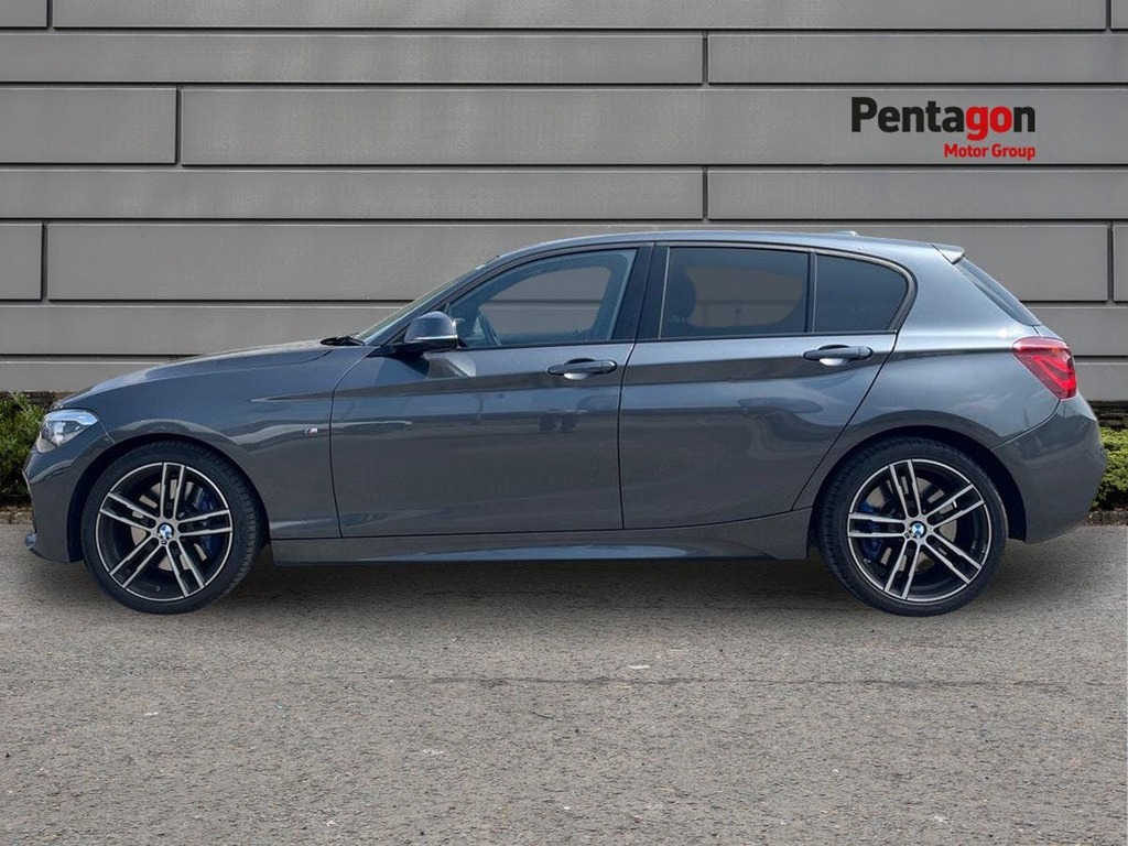 BMW 1 Series M140i Shadow Edition Step White #12