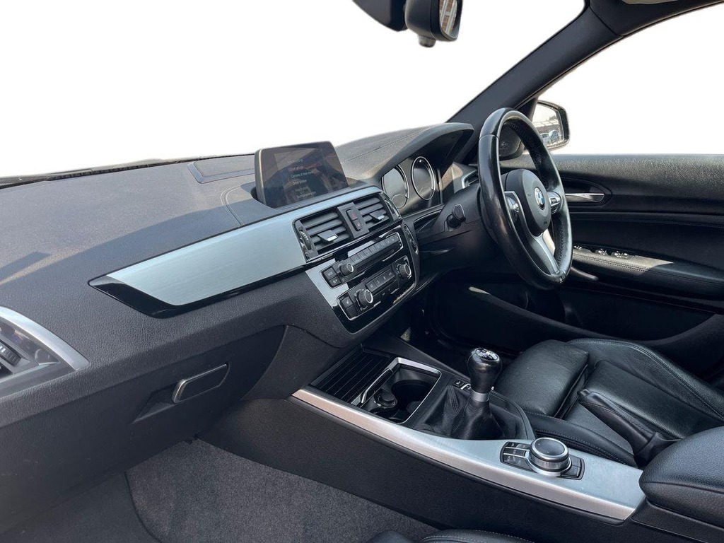 BMW 1 Series M140i Shadow Edition Step White #7