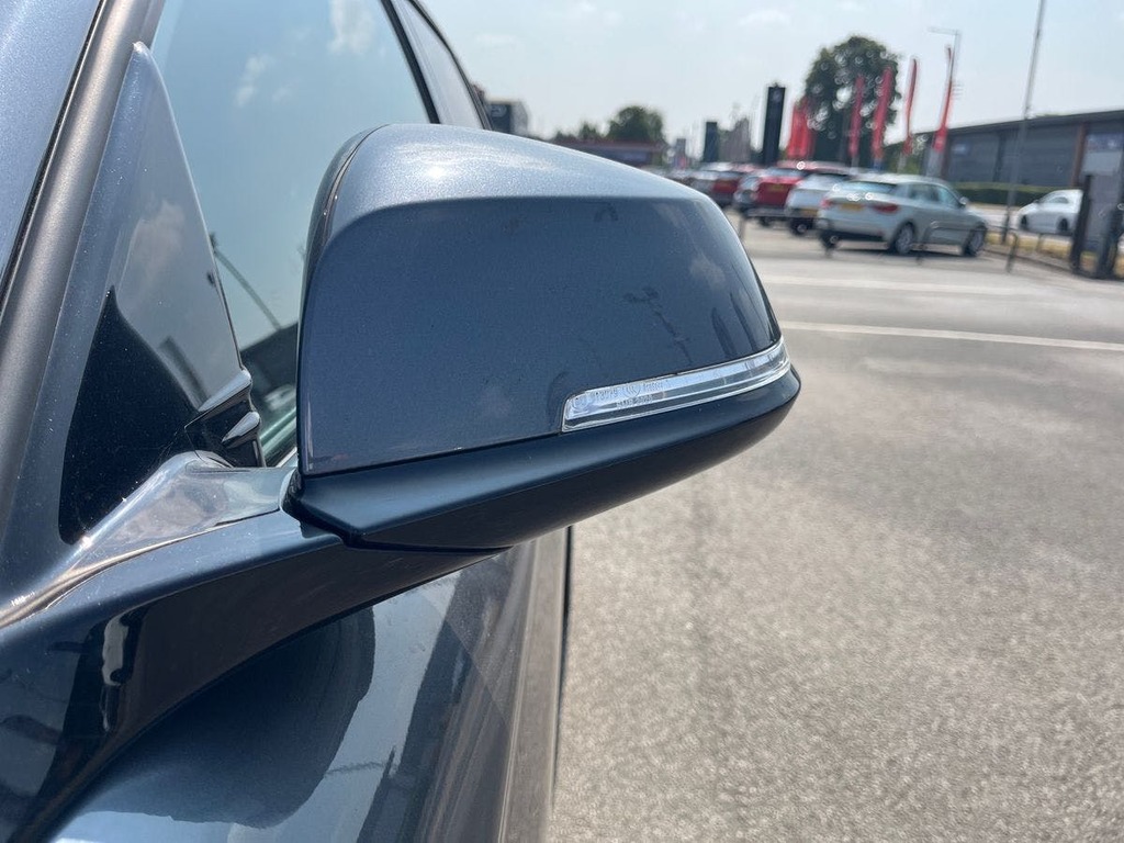 BMW 1 Series M140i Shadow Edition Step White #18