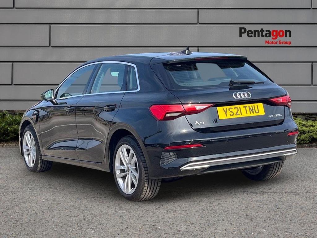 Audi A3 1.4 Tfsie 40 Sport Sportback Plug In Hy Black #2