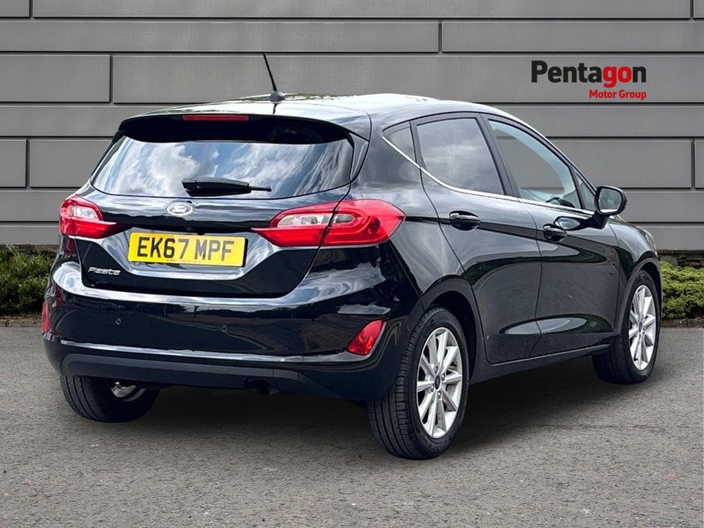 Ford Fiesta 1.5 Tdci Titanium Hatchback Euro Black #4