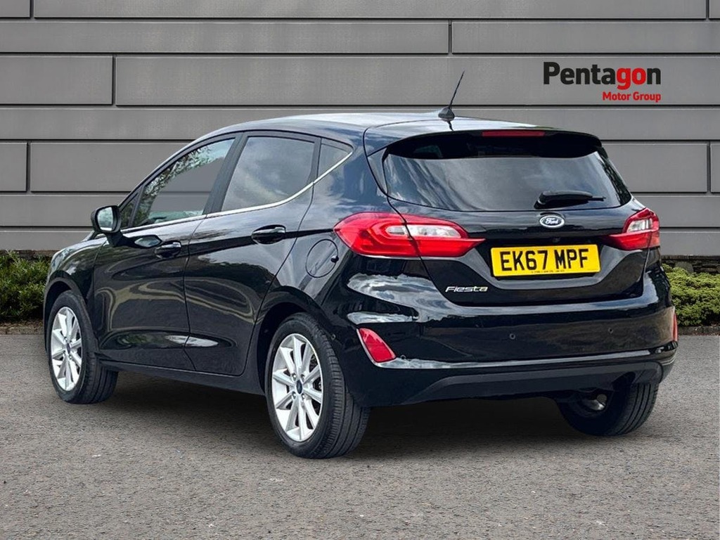 Ford Fiesta 1.5 Tdci Titanium Hatchback Euro Black #2