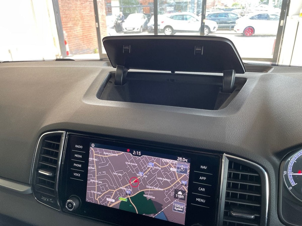 Skoda Karoq 1.5 Tsi Se Technology Grey #25