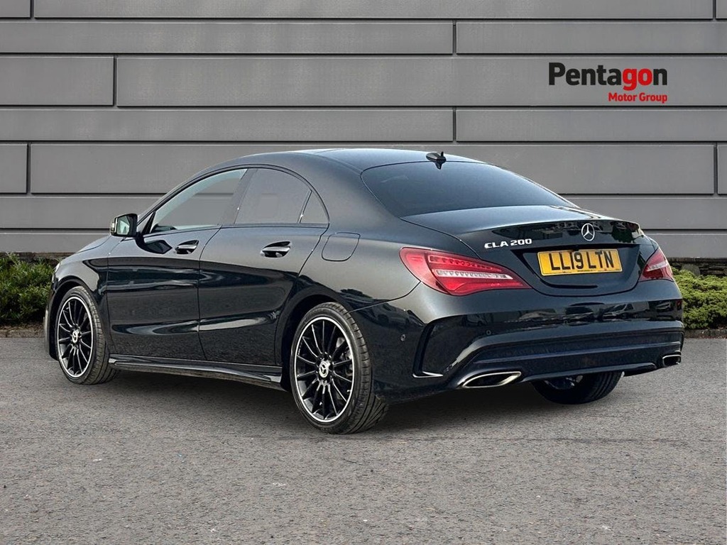 Mercedes-Benz CLA Class 1.6 Cla200 Amg Line Night Edition Plus Coupe Black #2
