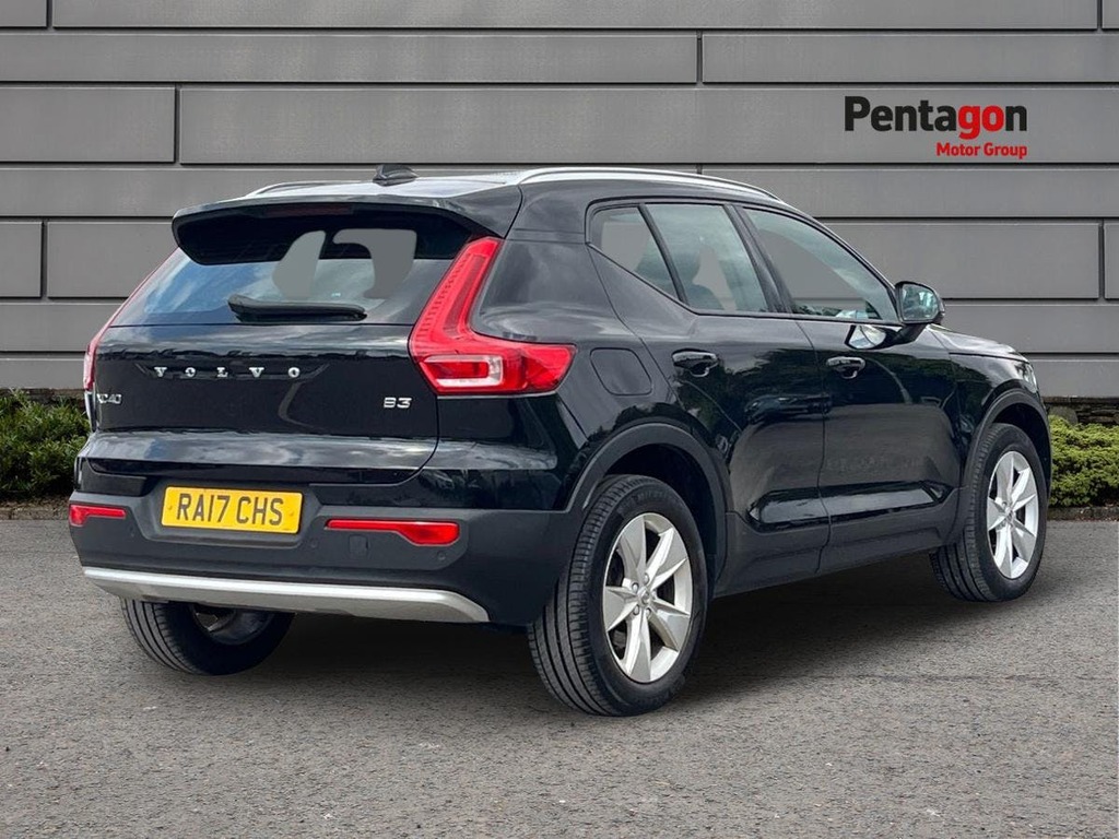 Volvo XC40 2.0 B3 Mhev Core Suv Hybrid Dct Eu NV72UWH Black #4