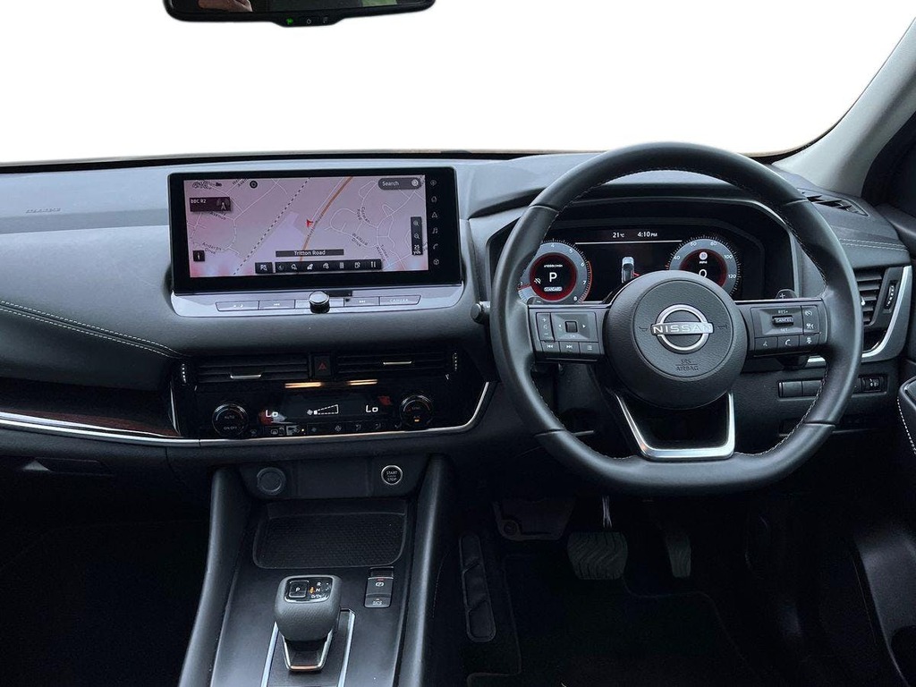 Nissan Qashqai 1.3 Dig T Mhev N Connecta Suv Hybrid Xt MC23RHO White #6