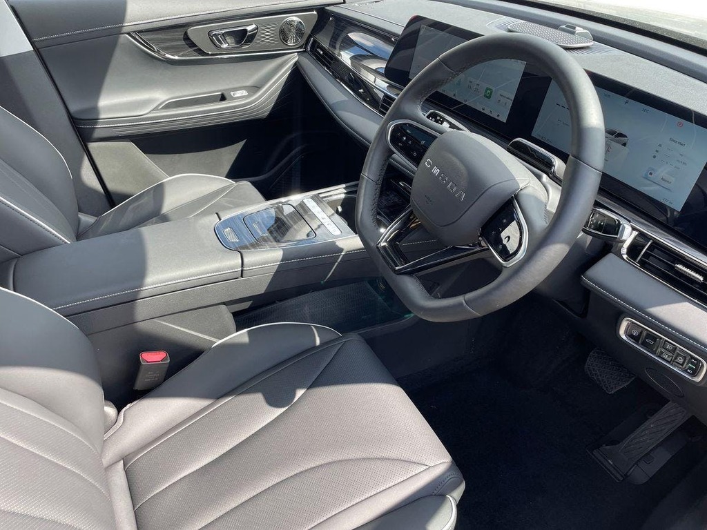 Omoda E5 58.9Kwh Noble Suv 211 Ps Silver #5