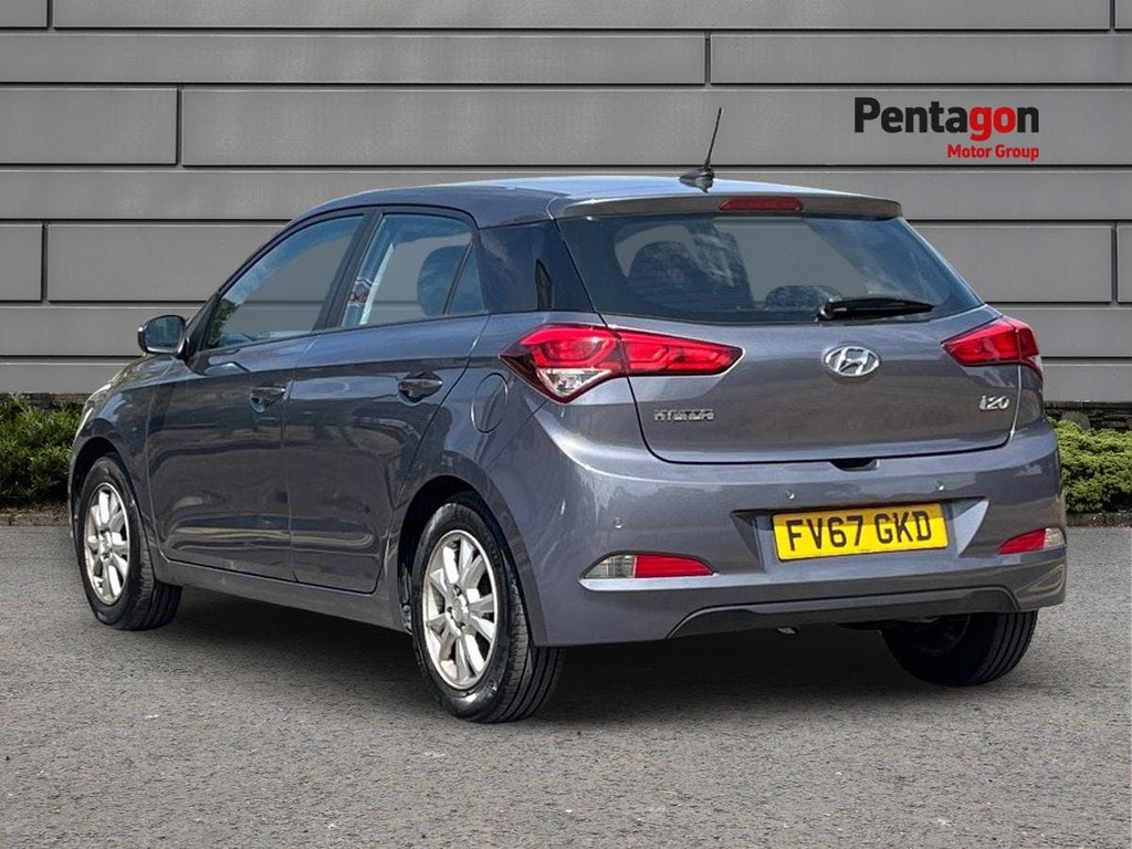 Hyundai I20 1.2 Se Hatchback Euro 6 84 Ps FV67GKD Grey #2