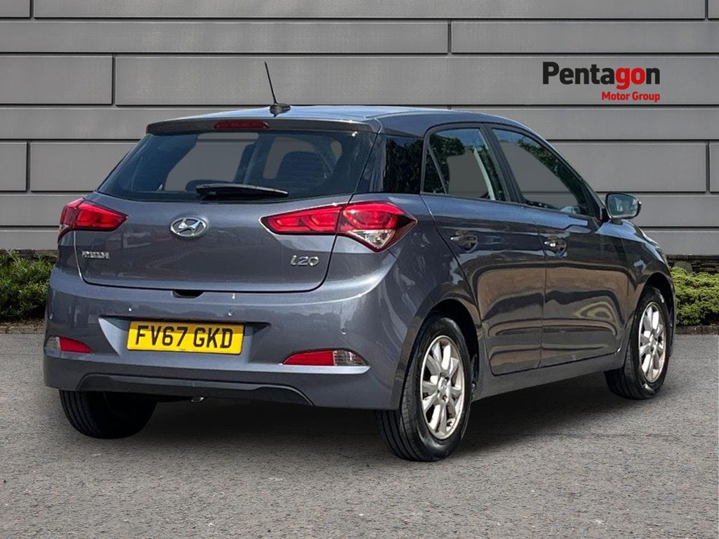 Hyundai I20 1.2 Se Hatchback Euro 6 84 Ps FV67GKD Grey #4