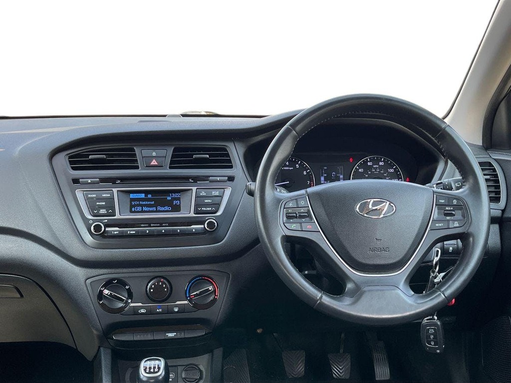 Hyundai I20 1.2 Se Hatchback Euro 6 84 Ps FV67GKD Grey #6