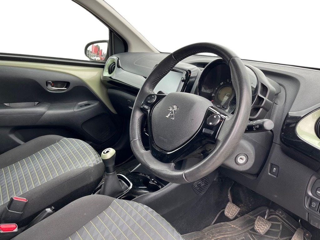Peugeot 108 1.0 Collection Hatchback Euro 6 Green #5