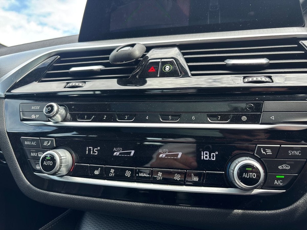 BMW 6 Series Gran Turismo Hatchback White #23