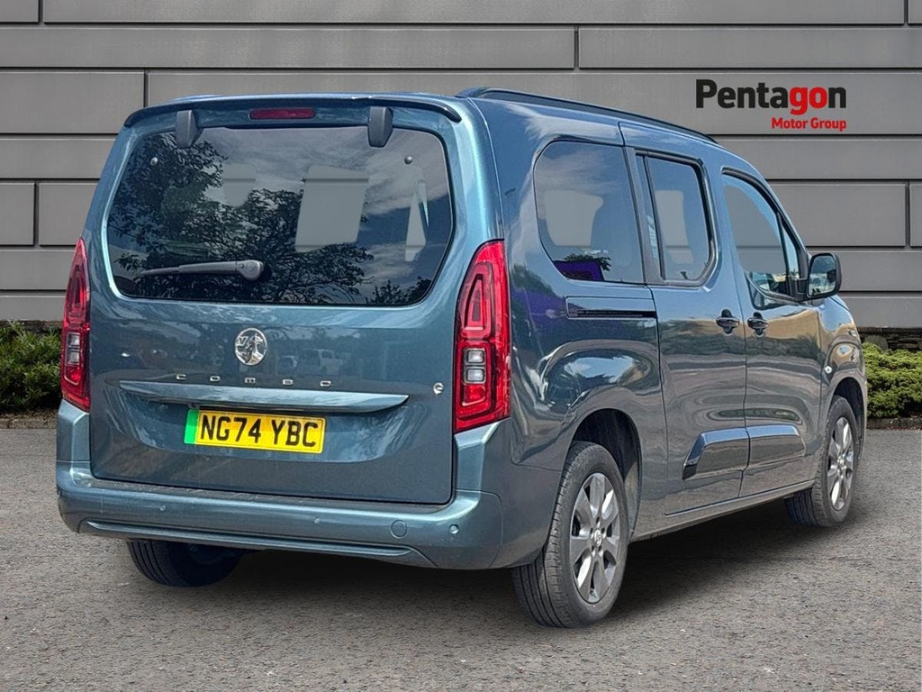 Vauxhall Combo-e Life 52Kwh Ultimate Xl Mpv 11Kw Char Blue #4