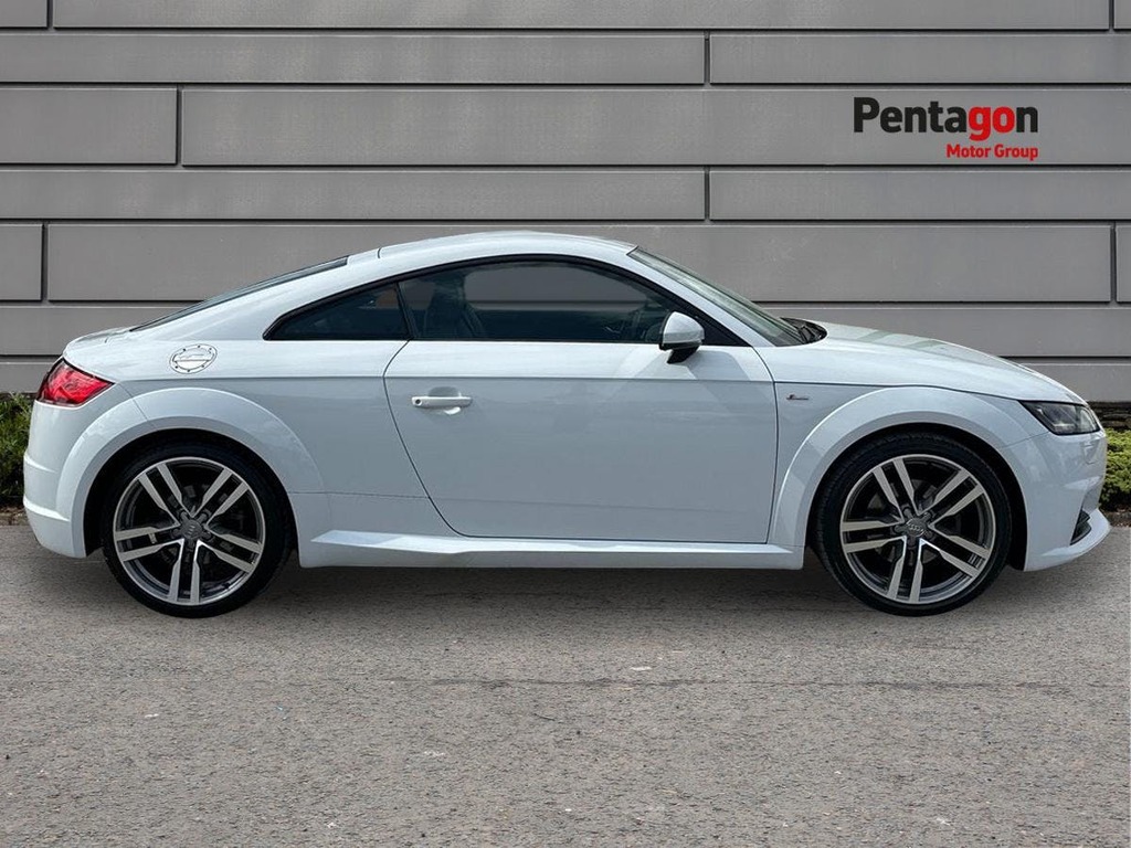 Audi TT 1.8T Fsi Black Edition S Tronic #11