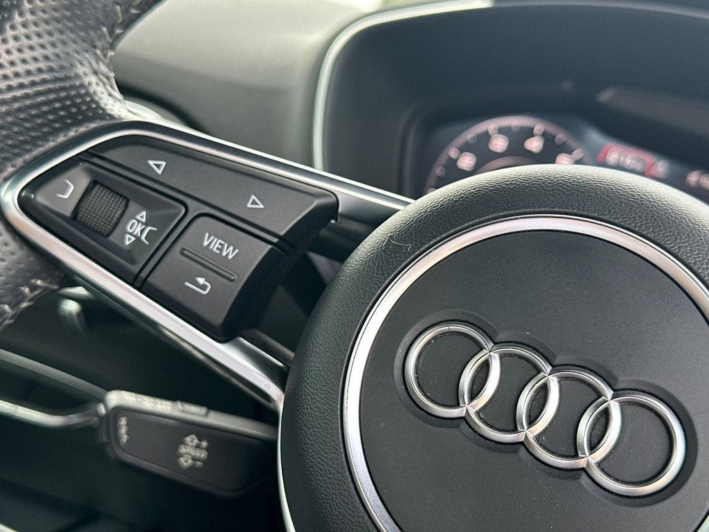 Audi TT 1.8T Fsi Black Edition S Tronic #18