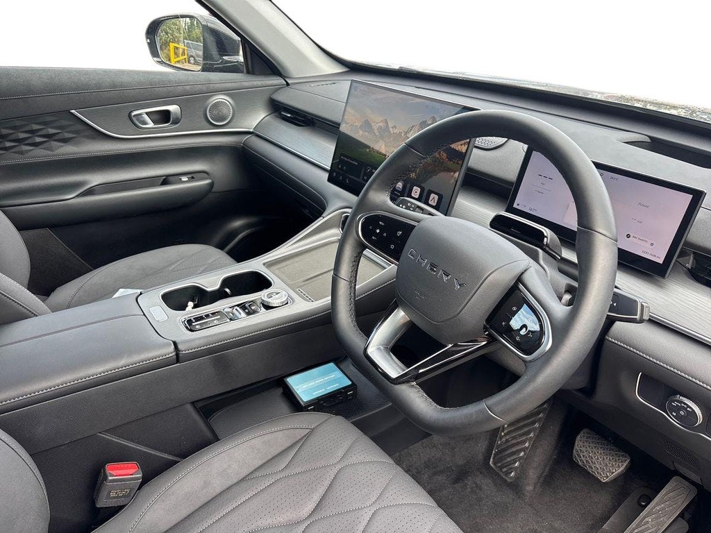 Chery Tiggo 8 1.5T 18.4Kwh Summit Suv Plug In Hybrid Black #5