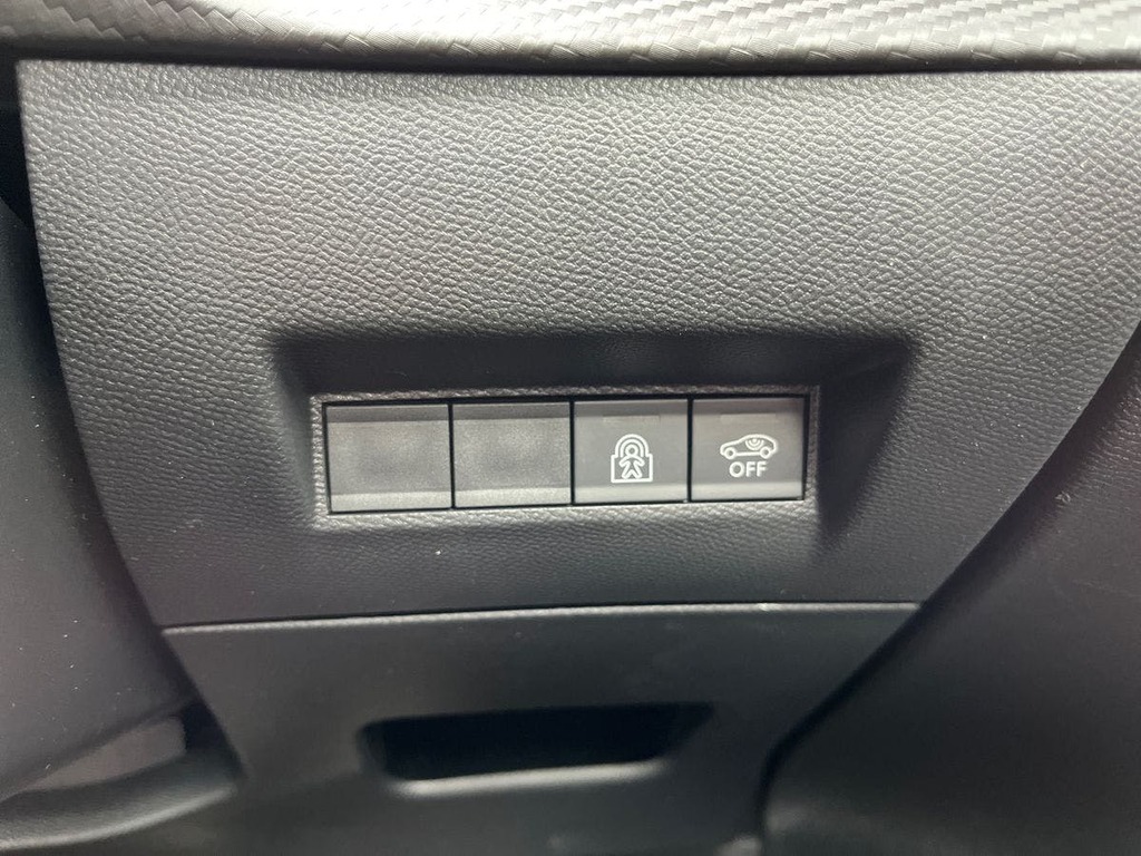 Peugeot e-208 50Kwh Allure #25