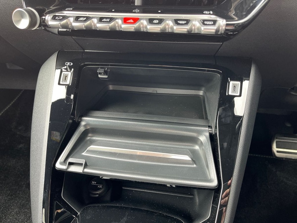 Peugeot e-208 50Kwh Allure #34
