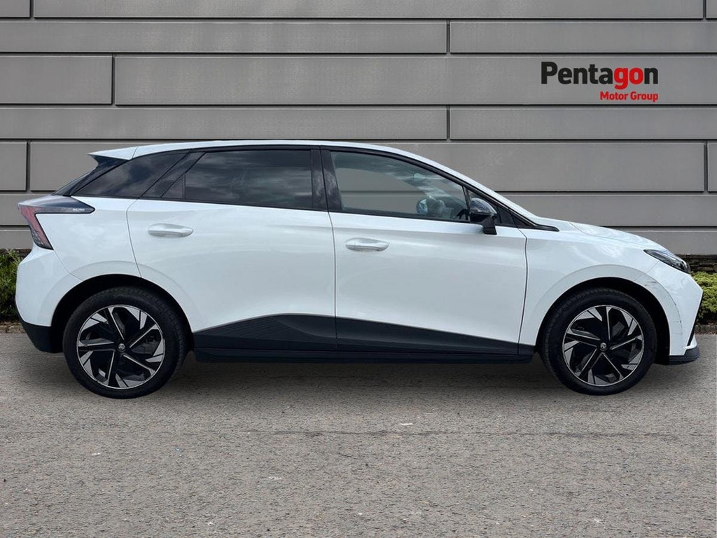 MG MG4 125Kw Se Ev 51Kwh White #11