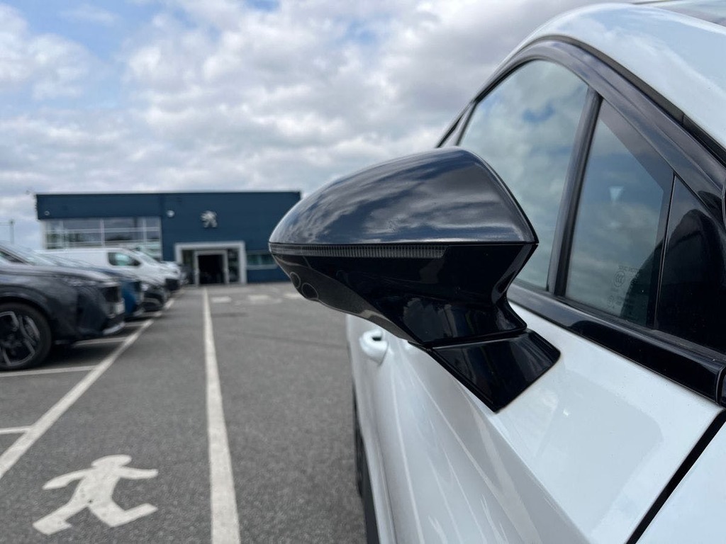 MG MG4 125Kw Se Ev 51Kwh White #17