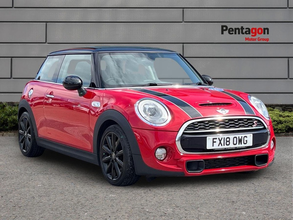 Mini Hatch 2.0 Cooper S Hatchback Steptronic Euro Red