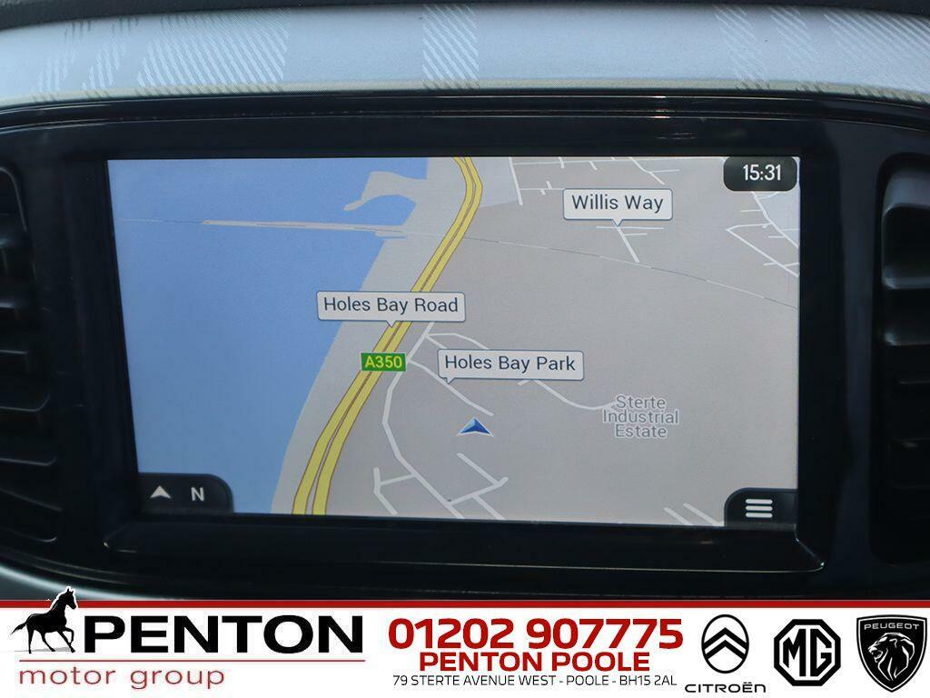 MG MG3 1.5 Vti-tech Exclusive Nav Euro 6 Ss NL23HPA White #2