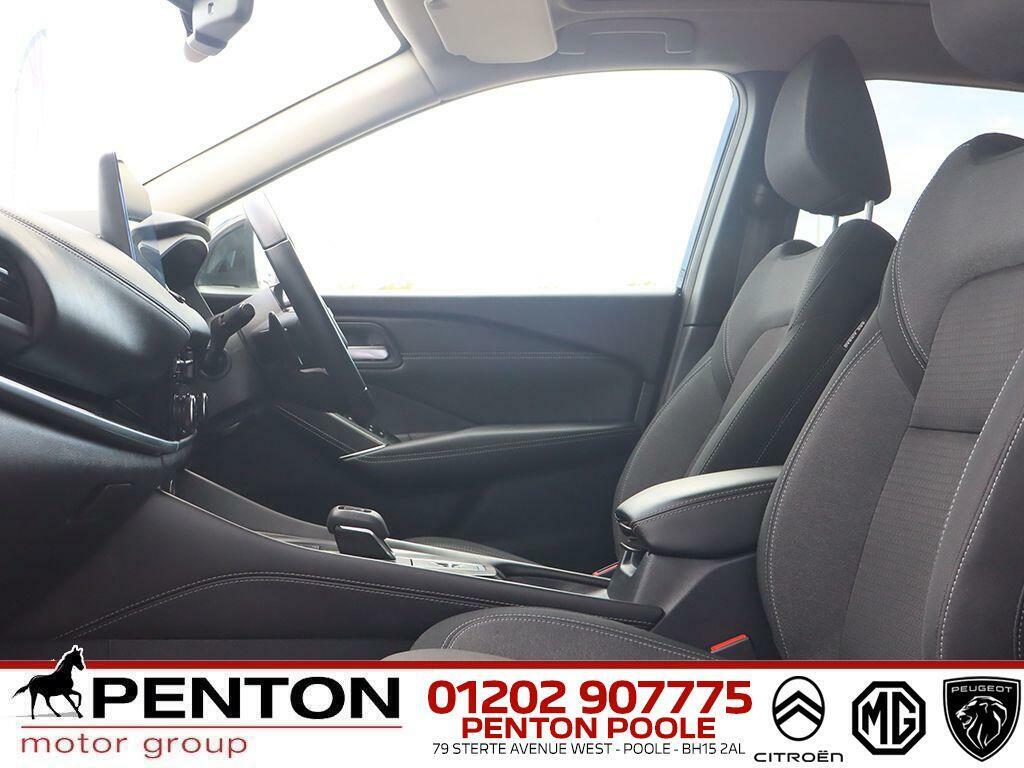 Nissan Qashqai 1.3 Dig-t Mhev N-connecta Xtron Euro 6 Ss EY72LNF Black #2