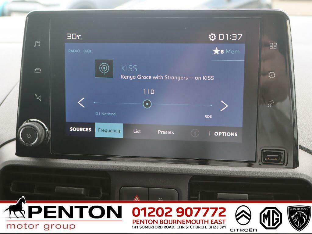 Citroen e-Berlingo 52Kwh Plus XL Mpv 7.4Kw Charger Black #9