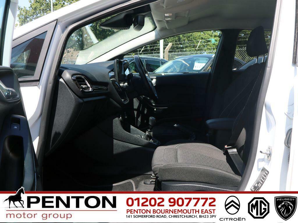 Ford Fiesta 1.0T Ecoboost Titanium Euro 6 Ss SH23OEE White #3