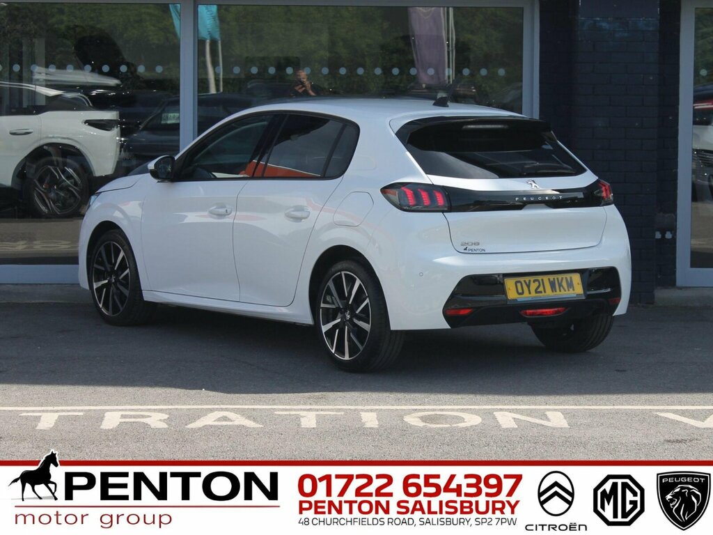 Peugeot 208 1.2 Puretech Allure Premium Euro 6 Ss White #4