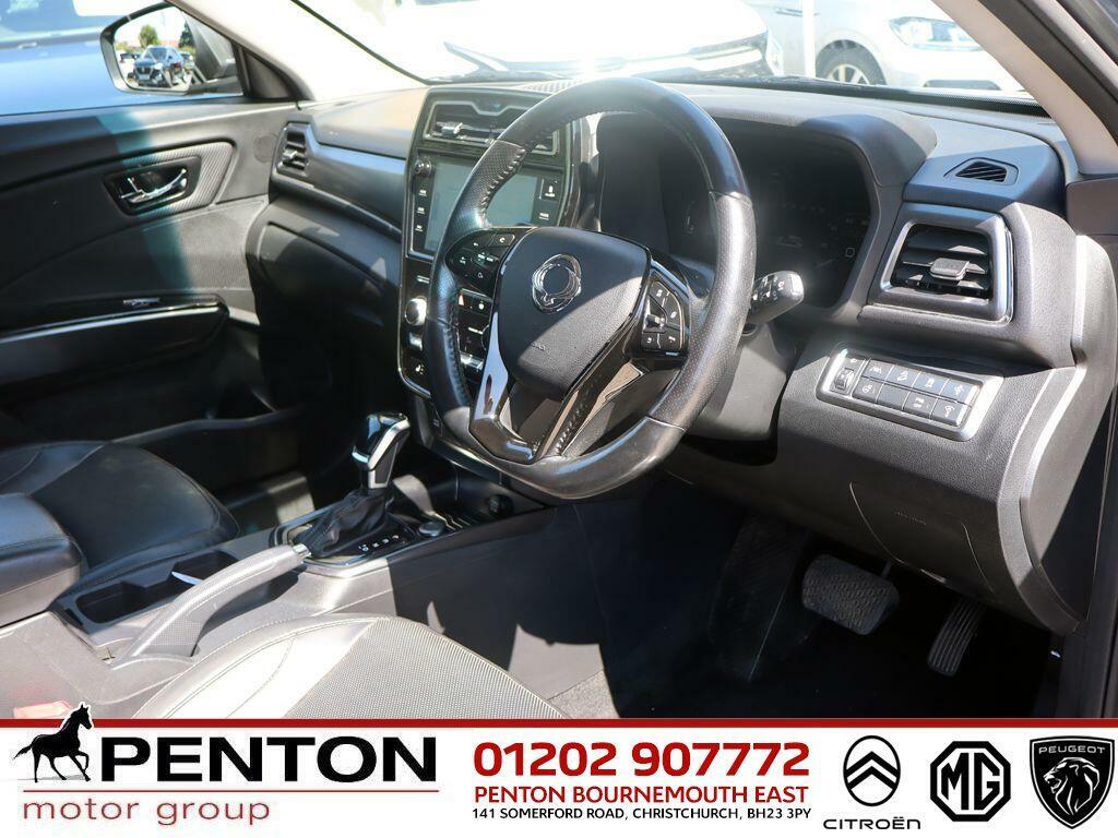 SsangYong Tivoli 1.5P Ultimate Nav Euro 6 Ss White #13