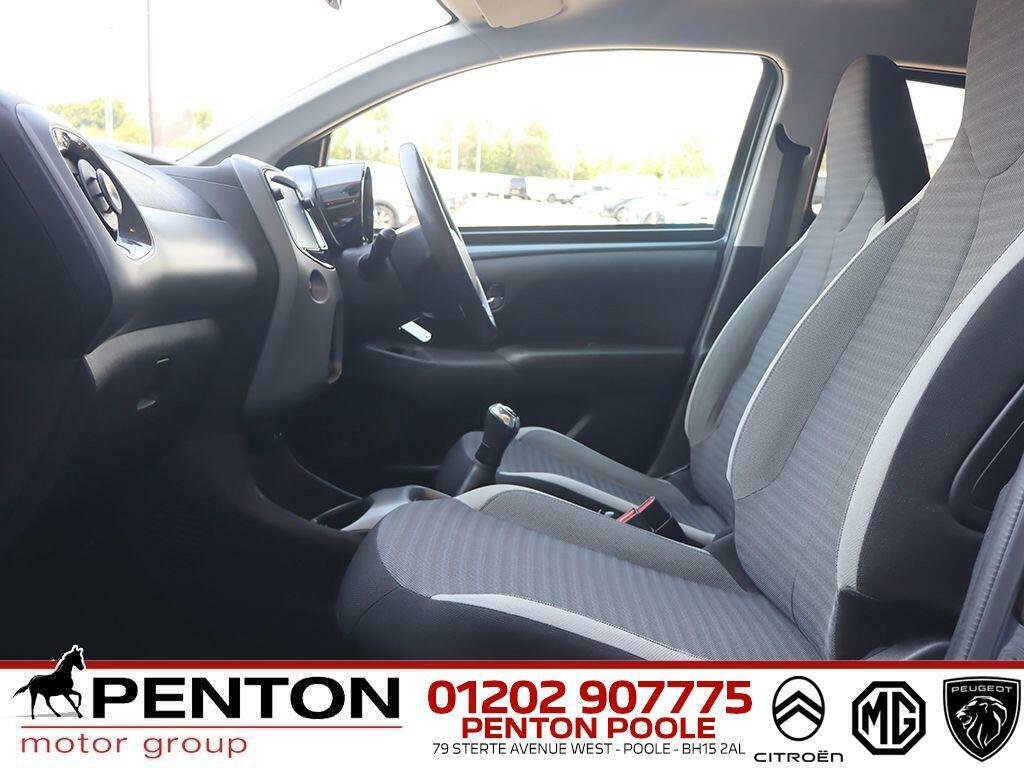 Toyota Aygo 1.0 Vvt-i X-trend Euro 6 Grey #4