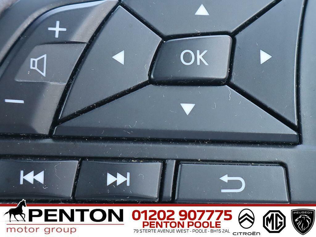 Nissan Juke Tekna Grey #14