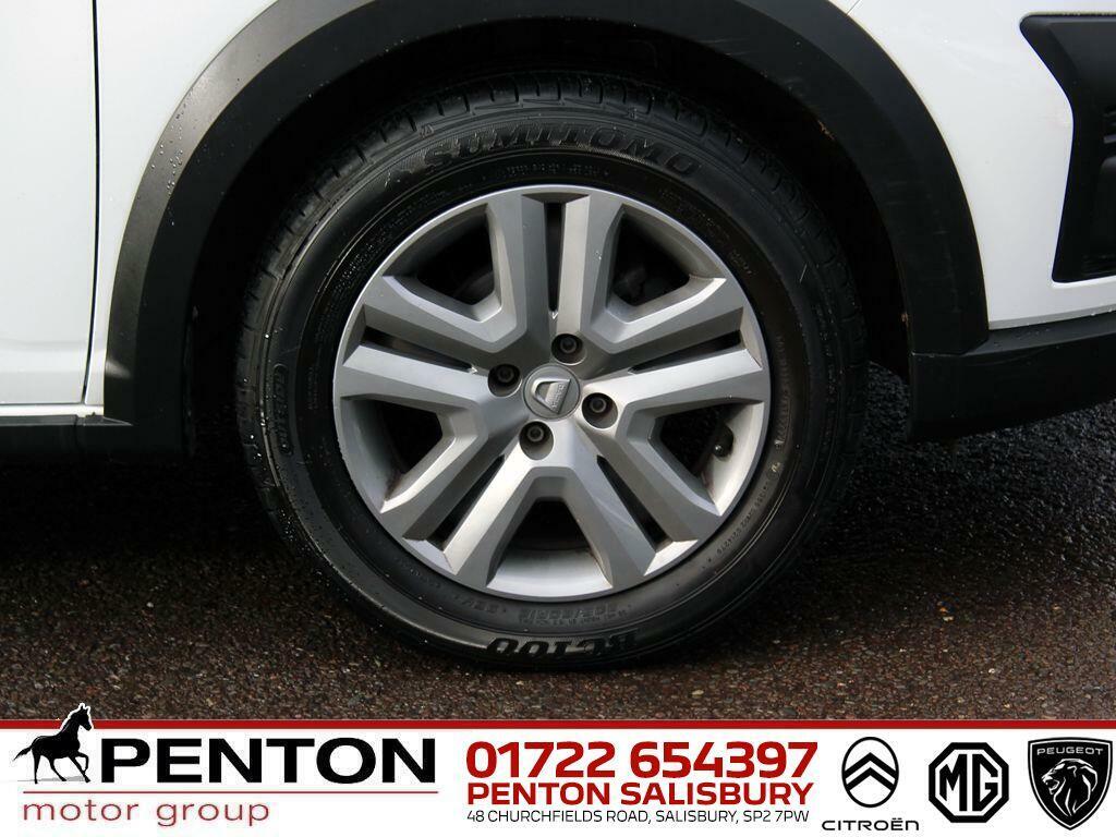 Dacia Sandero Stepway 1.0 Tce Essential Euro 6 Ss White #6