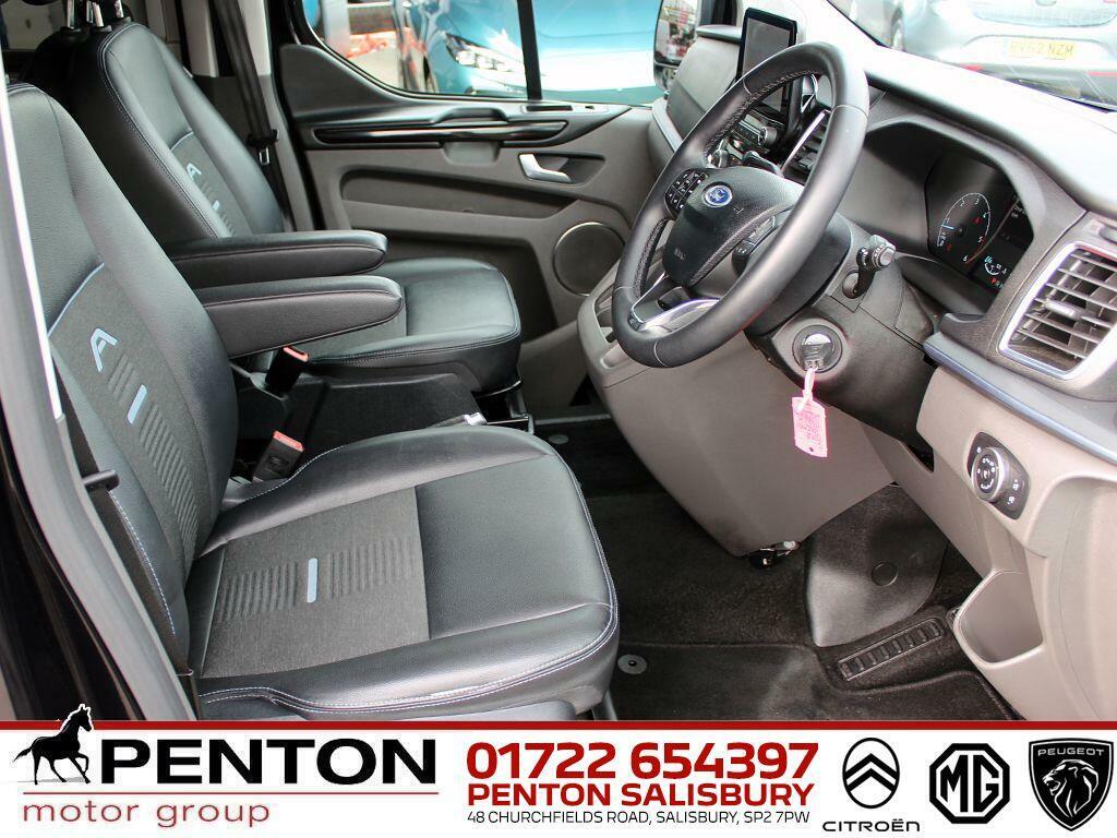 Ford Tourneo Custom 320 Ecoblue Titanium Minibus Silver #7