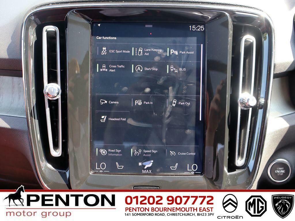 Volvo XC40 R Design Silver #13