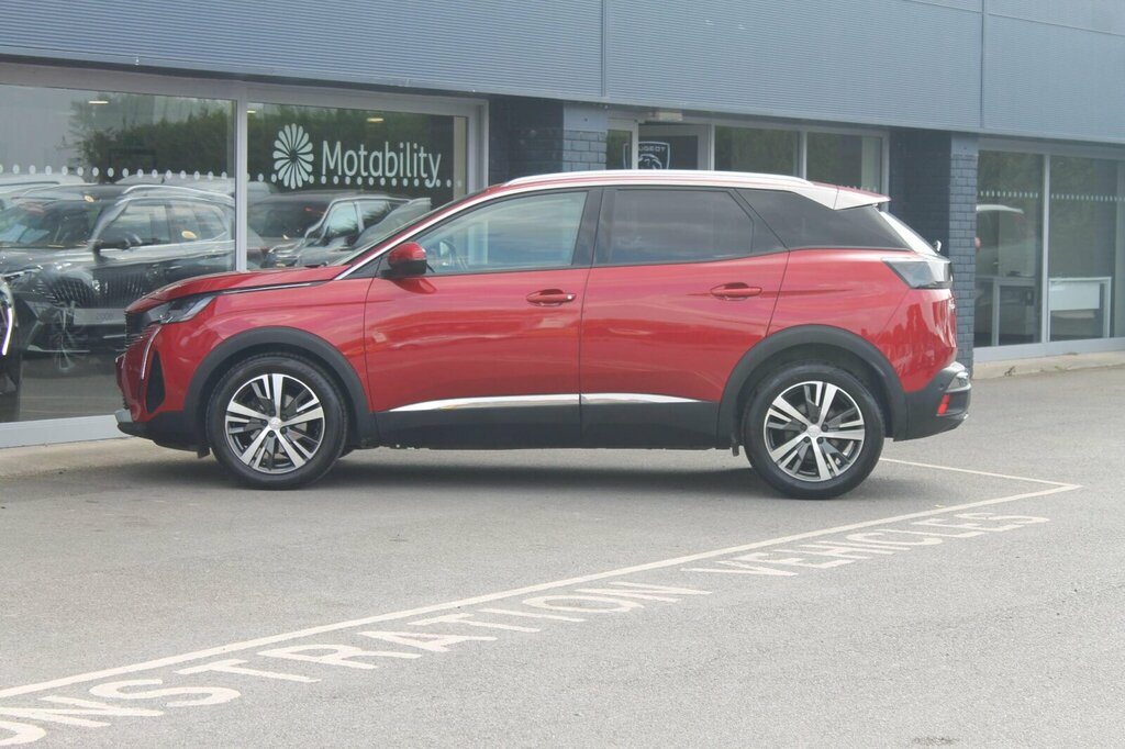 Peugeot 3008 1.2 Puretech Allure Premium Euro 6 Ss Red #4