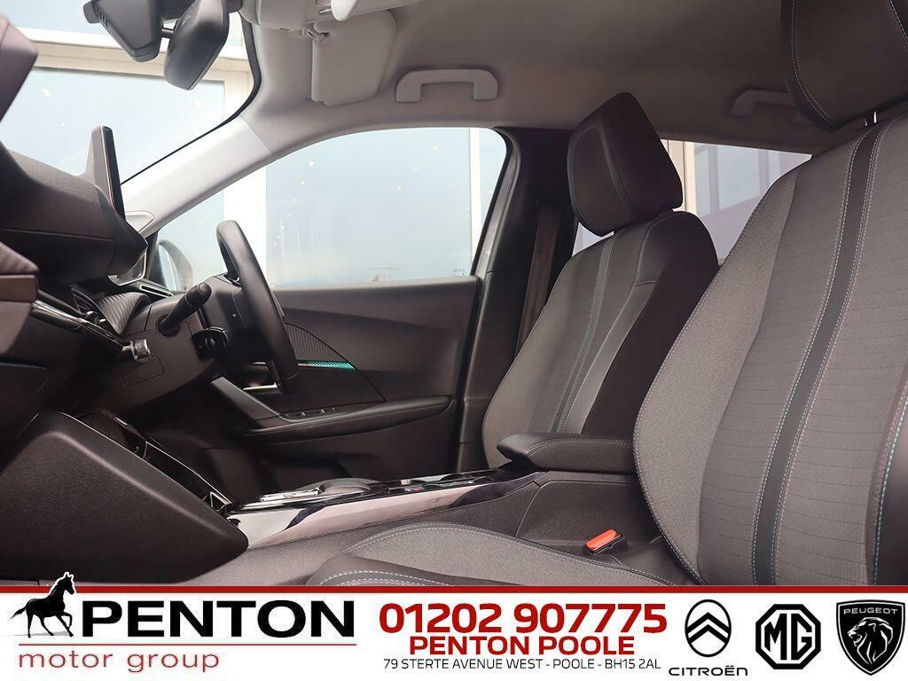 Peugeot e-2008 50Kwh Allure Premium 7Kw Charger Grey #4