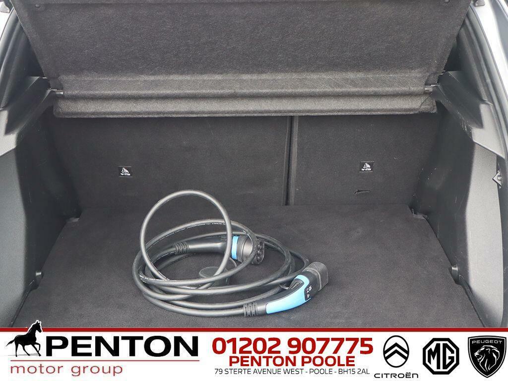 Peugeot e-2008 1.2 Puretech Allure Premium Grey #9