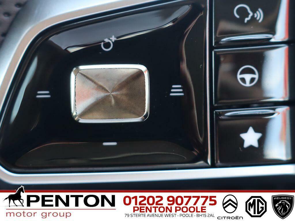 MG ZS 1.0T Gdi Exclusive Dct Black #17