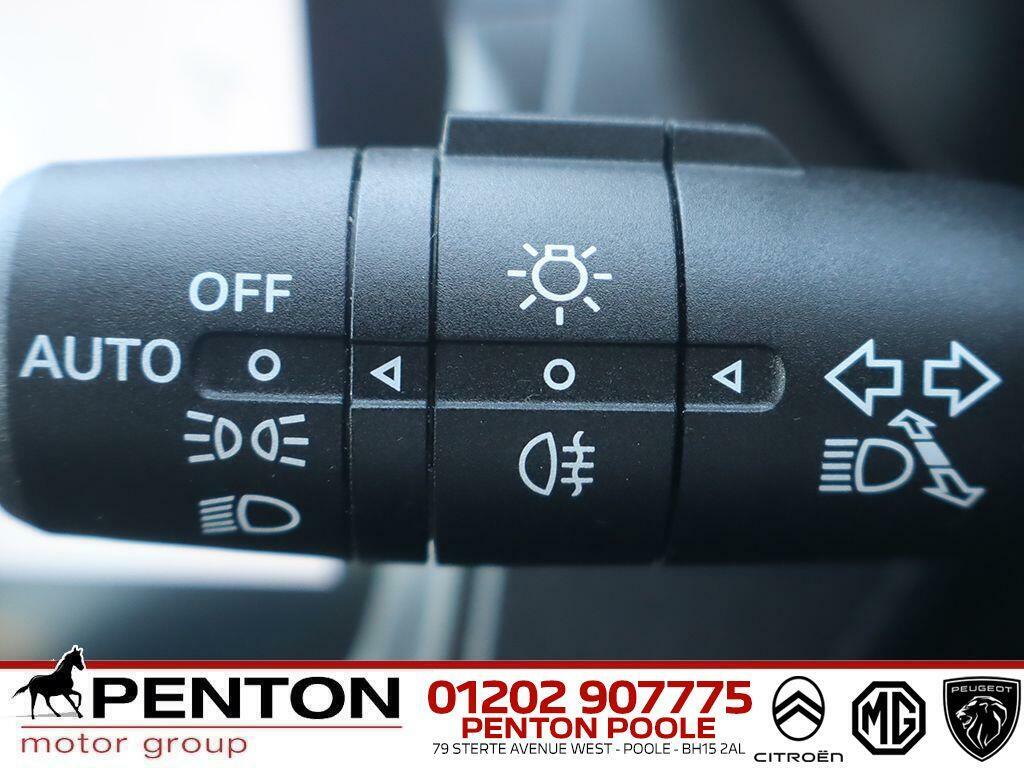 MG ZS 1.0T Gdi Exclusive Dct Black #18