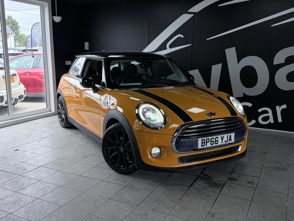 Mini Hatch 1.5 Cooper Euro 6 Ss BP66YJA Orange