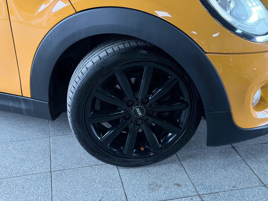 Mini Hatch 1.5 Cooper Euro 6 Ss BP66YJA Orange #2