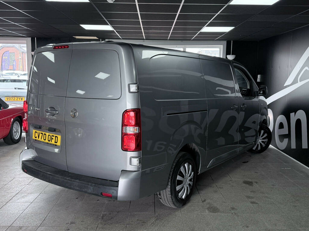 Vauxhall Vivaro 2.0 Turbo D 3100 Sportive Crew Van L1 H1 Euro 6 S White #11